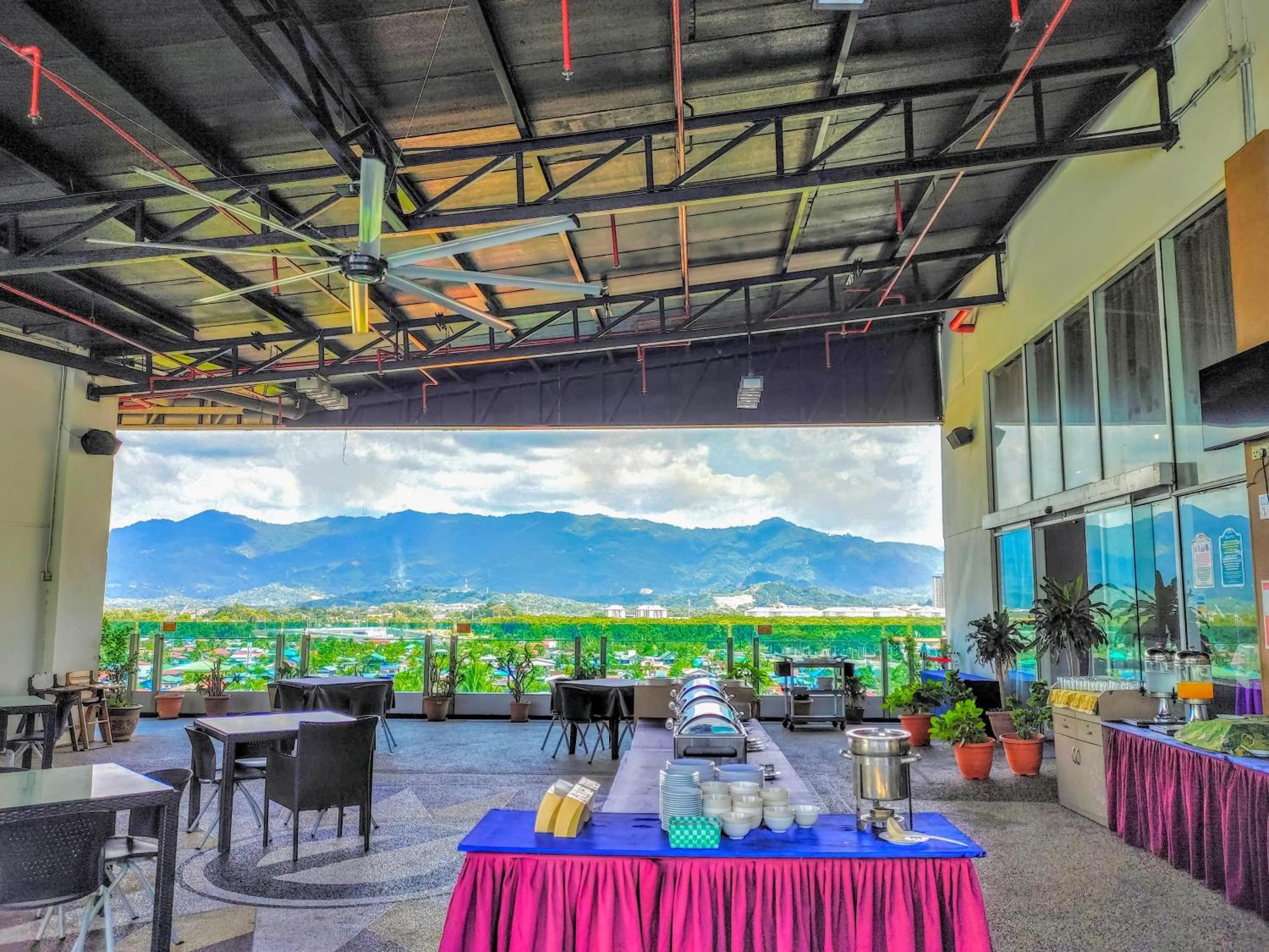Courtyard Hotel 1Borneo Kota Kinabalu Exteriér fotografie